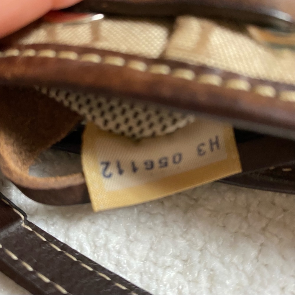 Dooney & Bourke bag - Picture 12 of 12